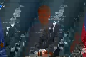 Predsednik vlade Robert Golob našel takšno rešitev za mirno sobivanje Romov in Slovencev. Bo delovala?