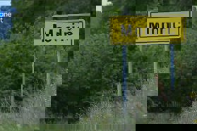 Umoril soseda in sodil sebi le zaradi nekaj centimetrov na parceli?