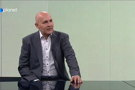 "Ideološko nevtralne šole?" Minister Rončević obljublja, da bodo poleti prečesali vse, kar je v sistemu narobe