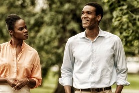 Kaj si zakonca Obama mislita o filmu, ki prikazuje njuno ljubezensko zgodbo